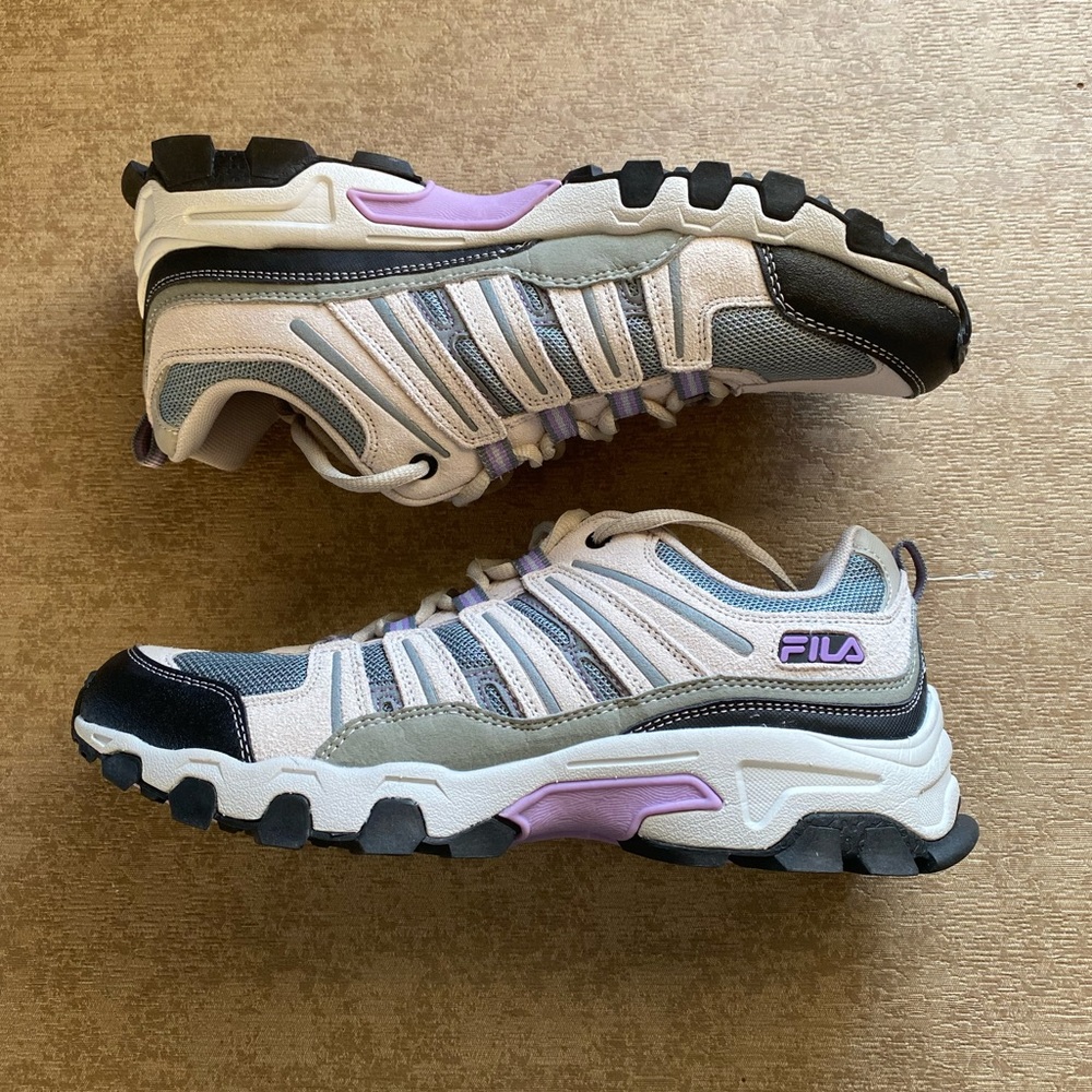*NEW* Fila Women’s Hiking Shoes. Size 11.